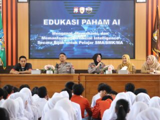 Hadapi Era AI, Polres Magetan Perkuat Literasi Digital Pelajar SMA Negeri 2 Magetan